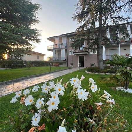 Otta House Garda Lake Castelnuovo del Garda Exterior photo